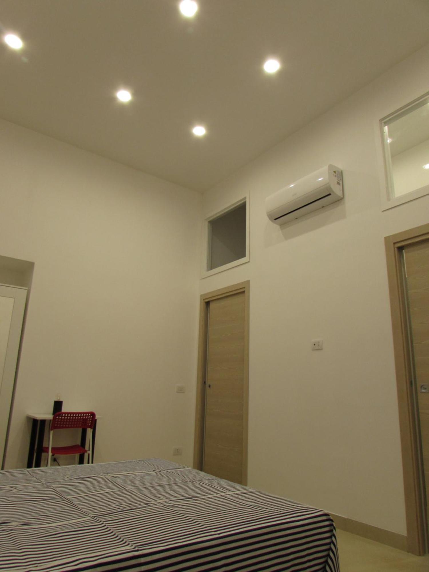 Enzo Home Неаполь Екстер'єр фото
